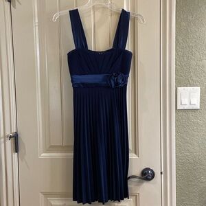 Girl’s NavyBlue Pleated Dress by Taboo Brand.  EUC!